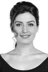Duygu Yıldız as Nalan in Kutsal Damacana: Dracoola 2011