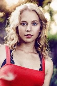 Maren Kraus as Janine Winter in Bearkittens 2018
