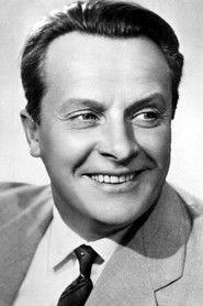 Evgeniy Samoylov as Writer in The Enchanted Desna 1964