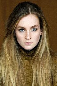 Teresa Klamert as Alicia in Von oben nach unten 2016