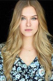 Tiera Skovbye as Zoe Carmichael in Midnight Sun 2018