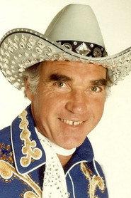 Gerald Gaxiola as Interviewee in The Maestro Rides Again! 2005