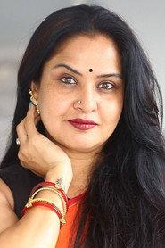 Pragathi Mahavadi as Bobby's mother in Bobby 2002