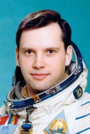 Dumitru Prunariu as Self in Space Sailors 2010