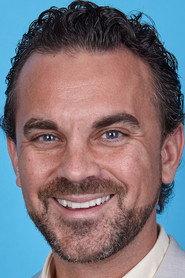 Steve Froehlich as Wesley in Beverly Hills Bandits 2020