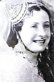Badiaa Masabny as  in Omm el Saad 1946