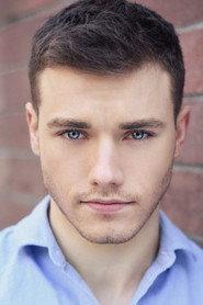 Ross Linton as Logan in The Holiday Sitter 2022