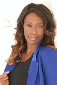 Nekia Nichelle as Lisa in Zodiac Sign 2015