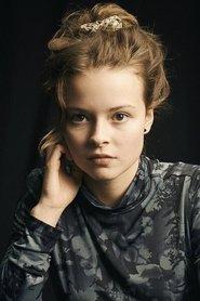 Josephine Blazier as Anabel Scott in Silver and the Book of Dreams 2023