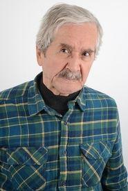 Zeki Ocak as Rıfat Amca in Sabit Kanca 2 2014