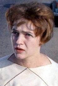 Ninel Zhukovskaya as Savina in Forty Minutes 'Til Dawn 1964