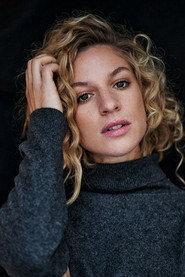 Laura Cuenca Serrano as  in Hochzeitsfieber 