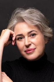 Mayka Braña as Amalia in Vilamor 2012