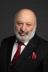 Albert Safaryan as Shahen in Rosali 2023