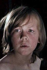 Sean Dromgoole as Warren Lee in Killer Sofa 2019