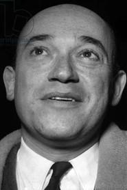 Jean-Jacques Vital as Radio reporter in The King of Dodgers 1945