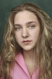 Tillie Murray as Sasha in All That Glitters 2021