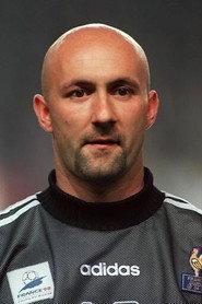 Fabien Barthez as Self in Live for Love United 2002