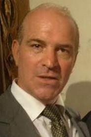 Luciano Marinelli as Rapinatore in Getaway of Love 2015