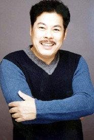 Mak Hiu-Wai as Sing's Executive in Millionaire Cop 1993