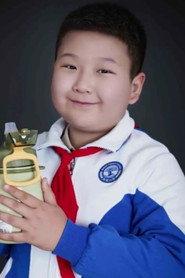 Huang Hongzheng as Xiaolan Xiaobei in The Shaolin Boy 2021