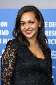 Salma Ed-Dlimi as Daughter in Starve your dog 2015