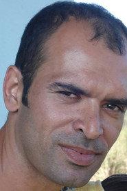 Alzir Vaillant as Lobo in Pampa Feroz 2015