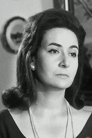 Fatheia Shahin as Duha's mother in A Schoolgirl's Romance 1969