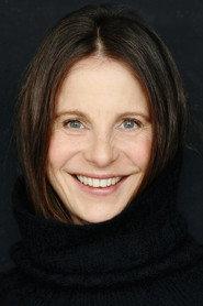 Julia Jäger as Regina Pries in Die Frau vom Checkpoint Charlie 2007