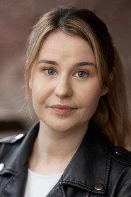 Ashleigh Cordery as Lilly in 833 2016
