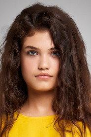 Aleyna Özgeçen as Yonca / Leyla in Love Me Instead 2021