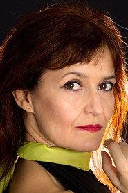 Irene Bueno Royo as Enfermera Lucía in El color gris 2025