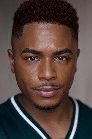 Sidney Santiago as Bento in The Devil Lives Here 2016