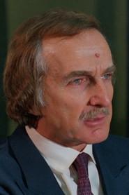 Accursio Di Leo as Lo Verde in One Hundred Days in Palermo 1984