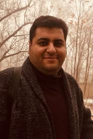 Mehdi Eskandari as Davood in The Misty Man 