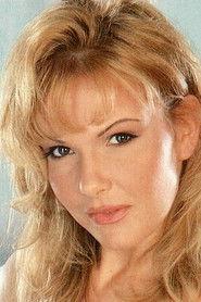 Anita Rinaldi as Lady Elena Hamilton in Sexy Pirates 1999