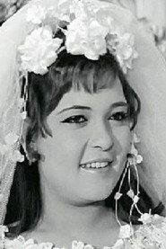 Rowaida Allam as in Al Aseel 1973