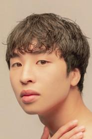 Yoon Jung-hoon as Jeong-ho in Peace River 2020