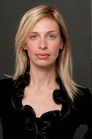 Melita Fawcett as Townsfolk #2 in Twilight Storytellers: The Mary Alice Brandon File 2015