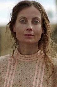 Siobhan Hodgson as Maggie in Schuks Tshabalala's Survival Guide to South Africa 2010