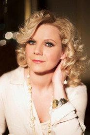 Szilvi Szendy as Liza in Countess Marica 2014