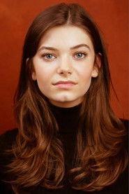 Leisa Gwenllian as Effi in Effi o Blaenau 2026