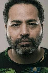 Khaled Kouka as Árabe in Hombres felices 2001