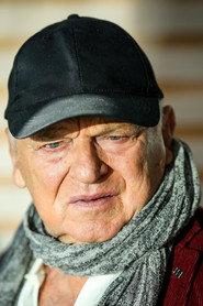 Jerzy Gruza as Starszy in Dariusz 2019