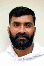 Yogesh as  in Kitna 