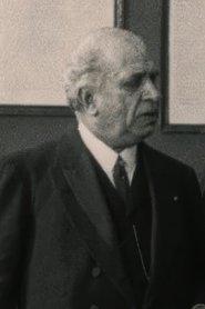 Armand Dutertre as Papa Brichaud, le vieux comédien in Dernier amour 1916