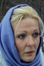 Olga Mokhovaya as Таня in The Reserve 1999