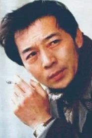 Yang Yanjin as Director Zhong in The Alley 1981