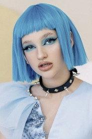 Liza Anokhina as Martha in Martha and the Bird 