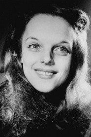 Viveka Linder as Barbro Andén in Sten Stensson kommer till stan 1945